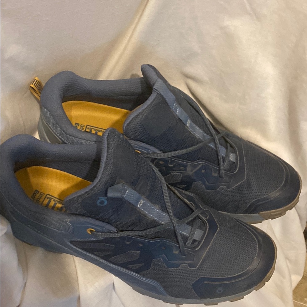Men's Blue Athletic Shoes